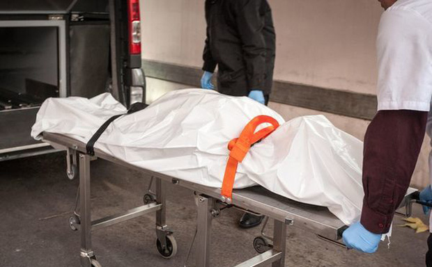 Hy hữu trong 30 năm, nhân viên nhà tang lễ phát hiện người chết” đang thở-1