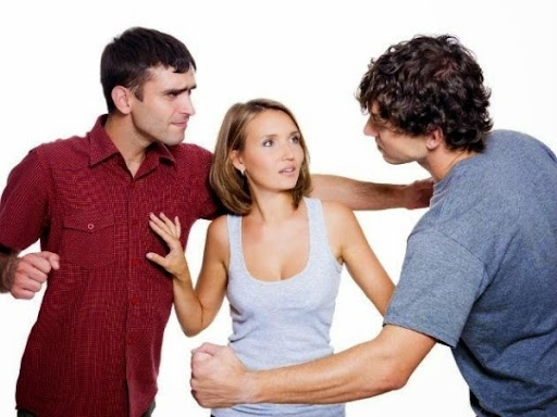 Mang cháo qua chăm người yêu ốm, thanh niên nổi cơn ghen khi gặp một nhân vật chẳng liên quan nhưng ... đẹp trai-2