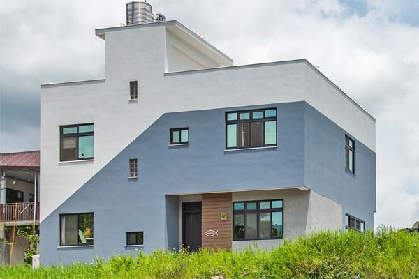 Khung cửa sổ hình vòm độc đáo cho căn hộ nhỏ trở nên sáng sủa và sang trọng-17