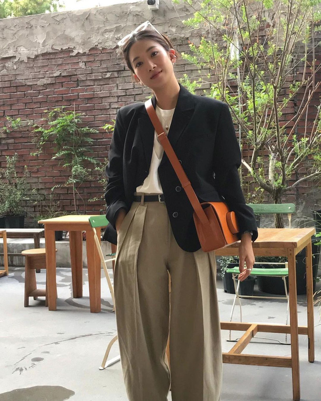 13 cách diện đồ chuẩn nhất cho ngày mưa lạnh: Gọn gàng, chỉn chu và đủ ấm-13