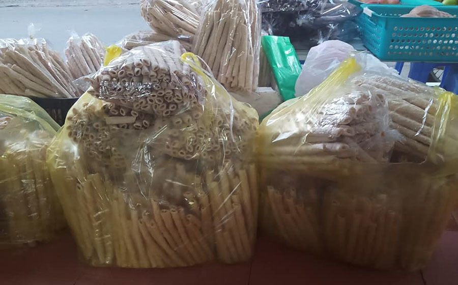 Món quà quê cũ hút khách, chỉ là đậu lạc mà đắt ngang cân thịt-1