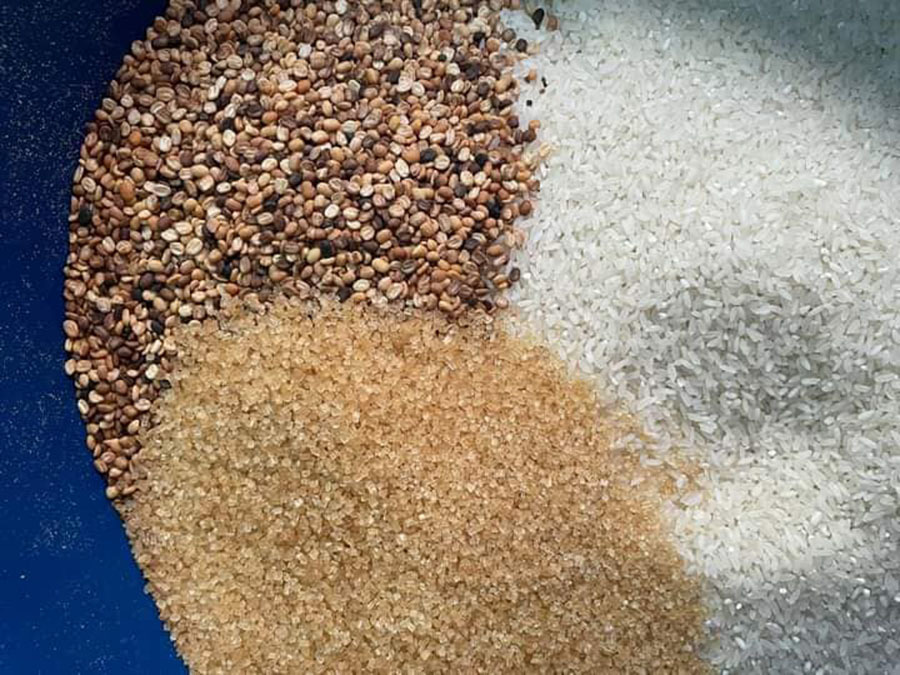 Món quà quê cũ hút khách, chỉ là đậu lạc mà đắt ngang cân thịt-5