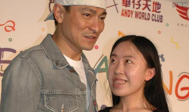 14 năm trước, có một người cha nhảy sông tự vẫn: Cả châu Á chấn động suốt nhiều năm, bi kịch bắt đầu từ sự chiều con thái quá-3