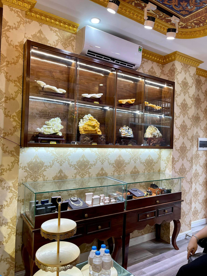 Vợ chồng trẻ Hà Nội tự thiết kế nhà 70m2 nhưng bị cư dân mạng chê sến và xấu, phản ứng của gia chủ sau đấy mới bất ngờ-3