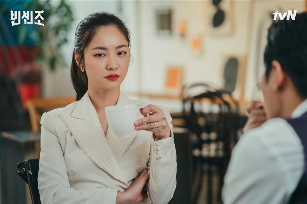 5 kiểu áo khoác hot đến nỗi xem phim Hàn nào cũng gặp-4