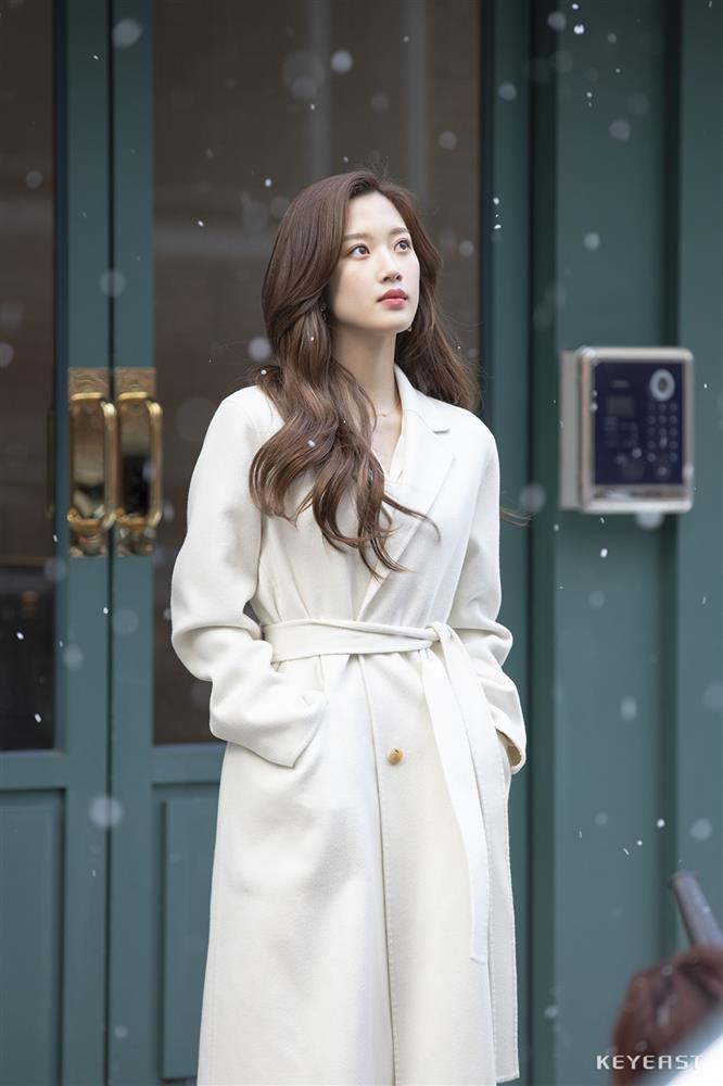 5 kiểu áo khoác hot đến nỗi xem phim Hàn nào cũng gặp-20