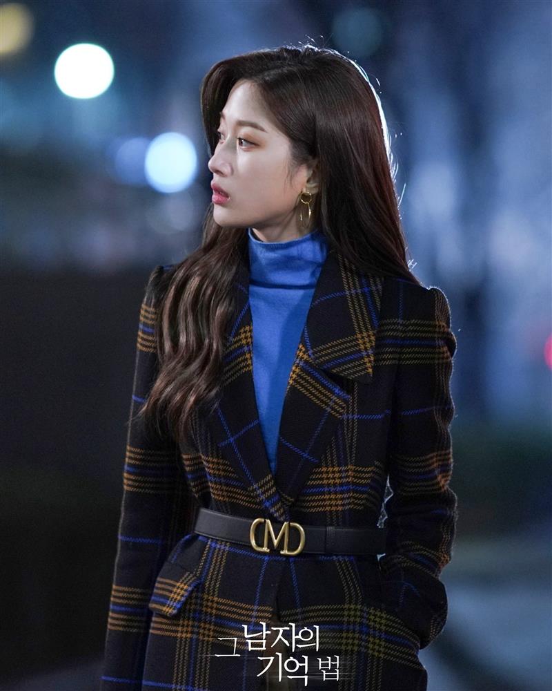 5 kiểu áo khoác hot đến nỗi xem phim Hàn nào cũng gặp-15