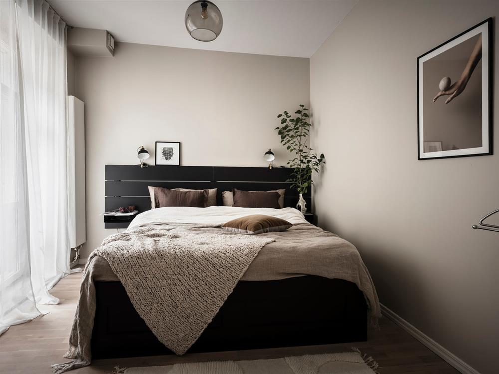 Khung cửa sổ hình vòm độc đáo cho căn hộ nhỏ trở nên sáng sủa và sang trọng-14