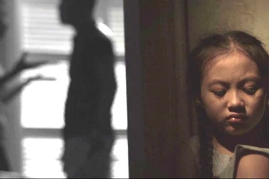 Từng có trẻ tự tử vì liên tục chứng kiến bố mẹ cãi nhau: Ảnh hưởng của cuộc cãi vã này khủng khiếp thế nào bạn biết không?