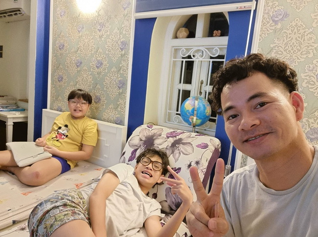 Tự tin dạy con cách kể chuyện cười sao cho cho thu hút, thánh hài Xuân Bắc bị Bi Béo chốt 1 câu, nghe xong chỉ muốn độn thổ ngay cho đỡ ngượng-1