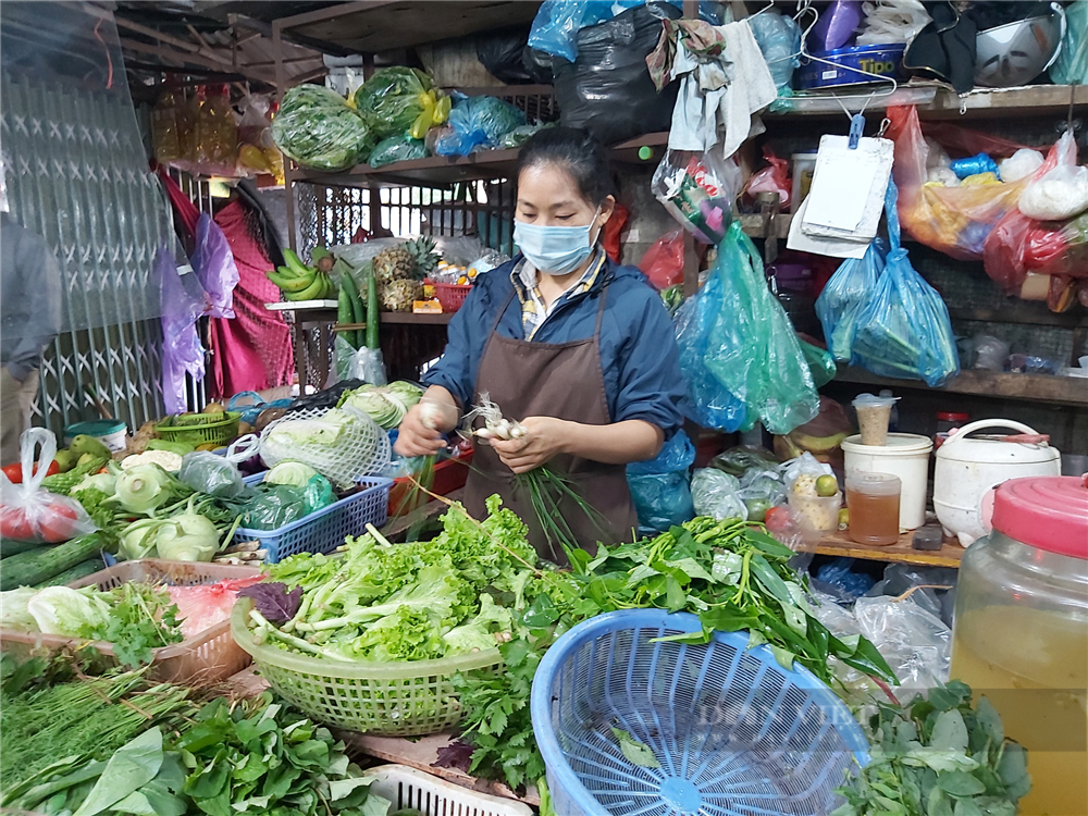 Hà Nội: Giá rau xanh tăng chóng mặt, có loại lên đến 170.000 đồng/kg, đắt hơn cả thịt lợn-2