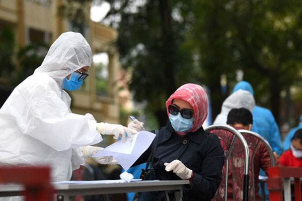 2 ổ dịch phức tạp nhất Hà Nội: Đã có 126 F0, hàng chục nghìn người liên quan, tạm dừng một số hoạt động-2