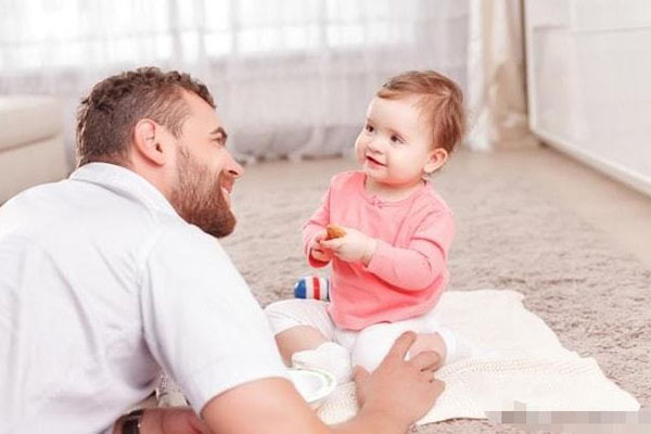 Trẻ có 3 đặc điểm này chứng tỏ NÃO PHẢI rất phát triển, bố mẹ làm những điều đơn giản sau đây, con tương lai có thể thành phượng thành rồng-4