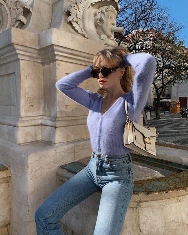 Gái Pháp diện quần jeans với 4 kiểu áo này để trông thật phong cách, thần thái-10