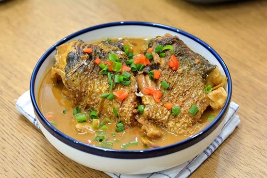 Đừng kho cá kiểu cũ nữa, kiểu này kho vừa ngon vừa nhanh cá lại không tanh