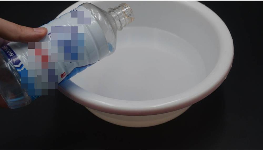 Đặt một chiếc khăn cũ trước cửa, nhiều người không biết nó có ích gì, nhưng khi làm thử chắc chắn ai cũng khen thông minh-3