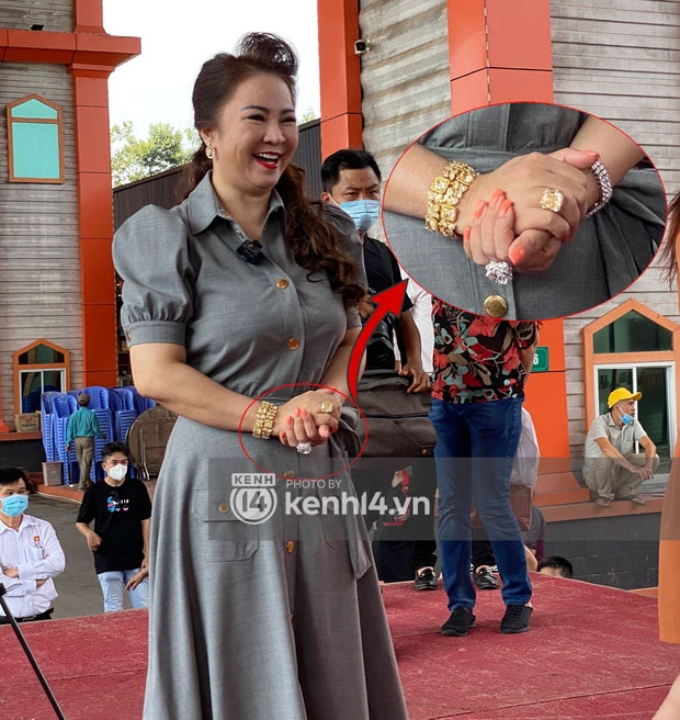 Toàn cảnh chuyến thăm Đại Nam của CEO Phương Hằng: Đi chuyên cơ”, bảo vệ kín bưng, chốt lại kim cương hột mít vẫn giật spotlight-2