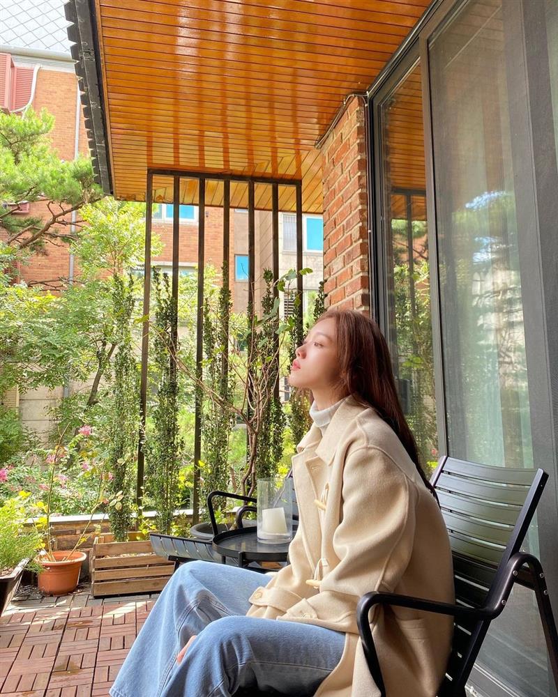 Sao Hàn 30+ rất chăm diện 5 items này để trông trẻ trung hơn tuổi-13