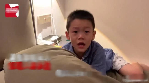 Con trai 6 tuổi phát hiện bố và mẹ tắm chung với nhau liền nổi giận đưa ra một yêu cầu, mẹ nghe xong hoảng hồn: Quá sức tưởng tượng!-2