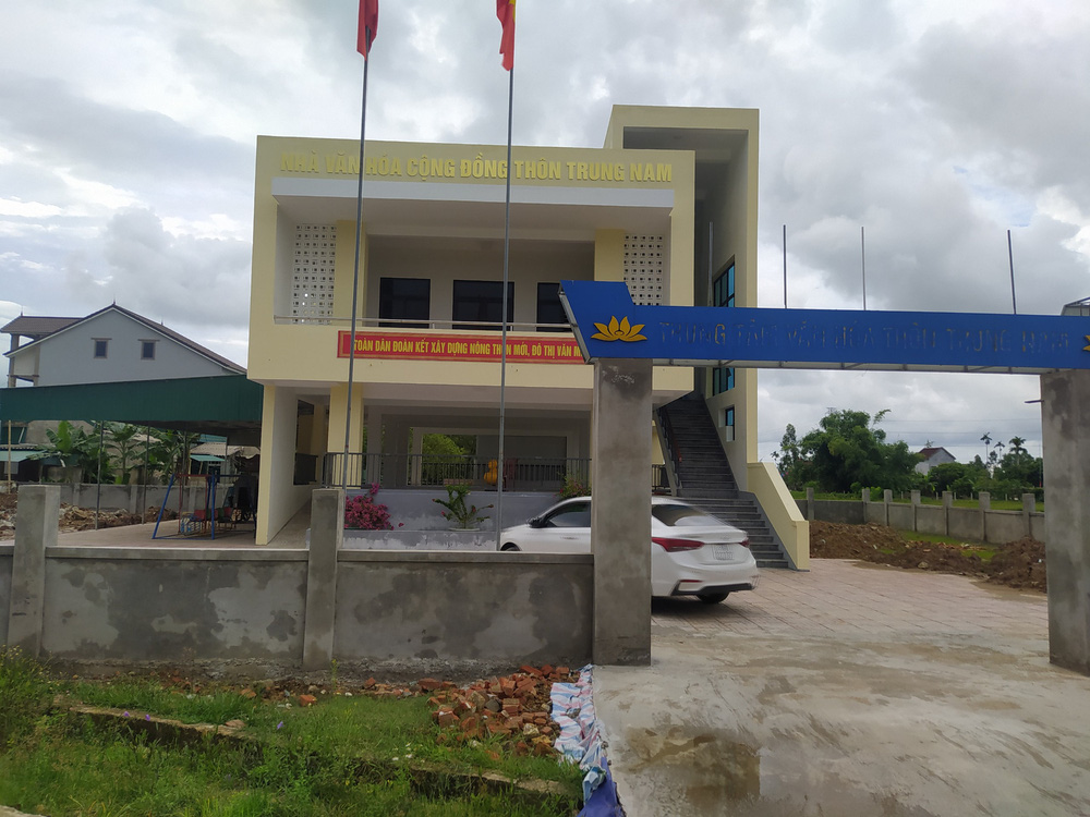 Nhà tránh lũ do ca sỹ Thủy Tiên tài trợ ở Hà Tĩnh: 1 huyện bù thêm 1,6 tỷ khi xây 2 căn-5