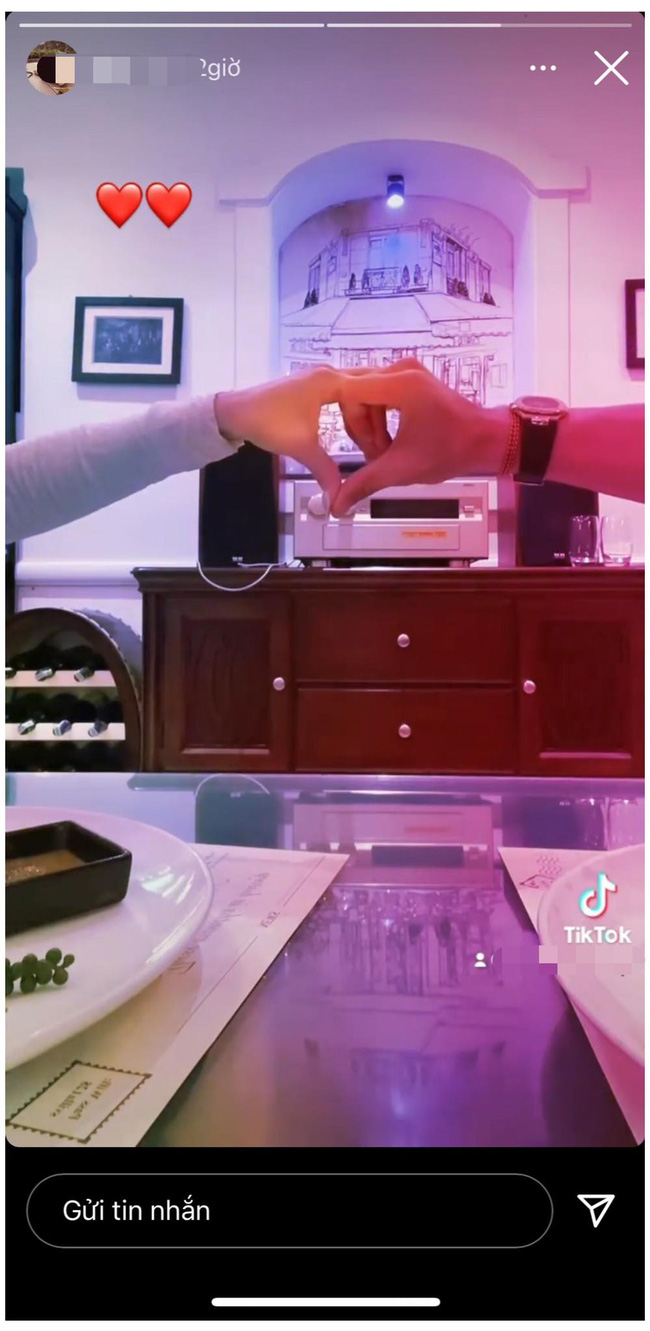 Nghi vấn cầu thủ Quang Hải hẹn hò với bạn gái tin đồn lại vừa làm một hành động cực thân mật!?-1