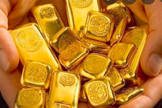 Sự bất thường khó hiểu của giá vàng trong nước