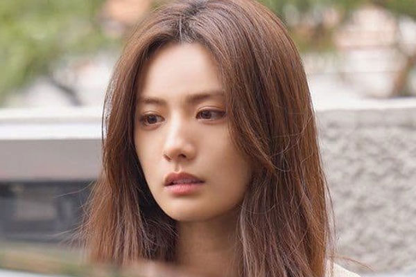 Chú ruột đến chơi thẳng thừng chê tôi lấy vợ nghèo, ai ngờ vợ lên tiếng đáp lại khiến tất cả mọi người phải tái mặt-1