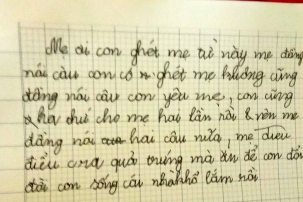 Mẹ bé gái 1,5 tuổi dạy con thuộc làu kỹ năng bảo vệ bản thân, đáng khen nhất là thái độ quyết liệt trước người lạ-3