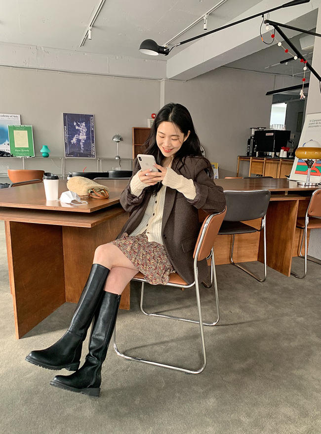 12 cách diện blazer + chân váy khiến ai cũng phải trầm trồ khen bạn mặc đẹp-9