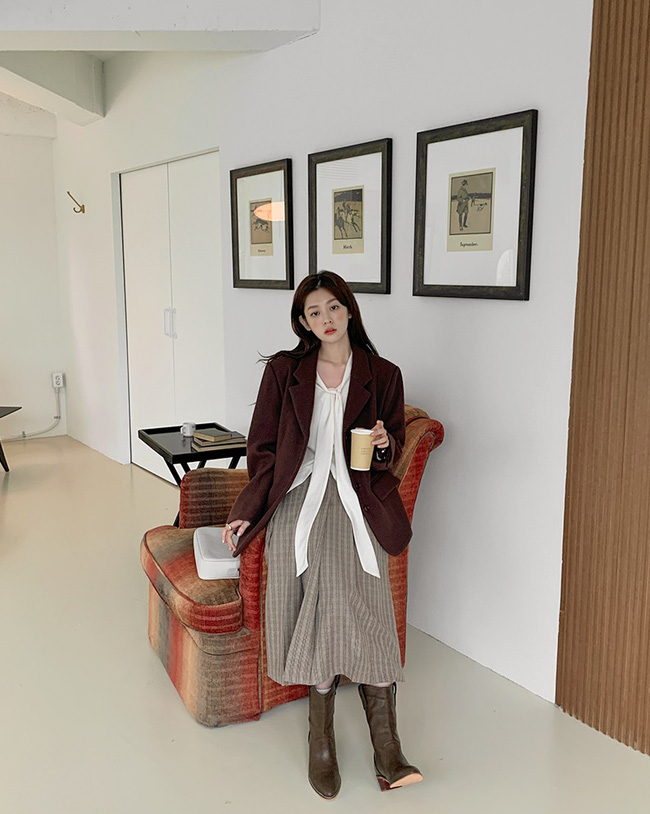 12 cách diện blazer + chân váy khiến ai cũng phải trầm trồ khen bạn mặc đẹp-10