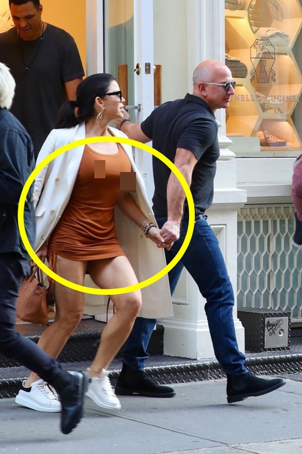 Tỷ phú Amazon cùng người tình đi gặp Thái tử nước Anh, kẻ thứ 3 gây chú ý với chi tiết kém sang-4