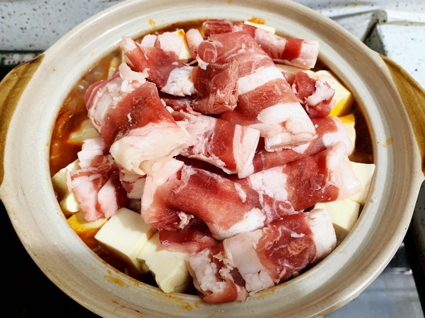 Chỉ 20 phút nấu 1 món canh mà đủ rau đủ thịt, ăn cơm cũng ngon mà ăn không cũng đủ ấm lòng!-6