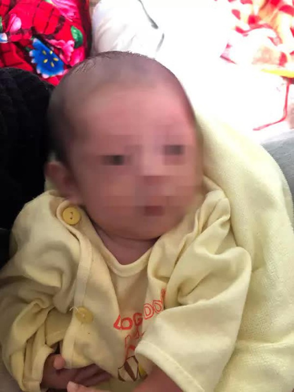 Vụ bé gái 15 tuổi nghi bị xâm hại dẫn đến sinh con: Nhiều gia đình thanh niên trong xã tới xin đưa cháu bé đi xét nghiệm ADN-1