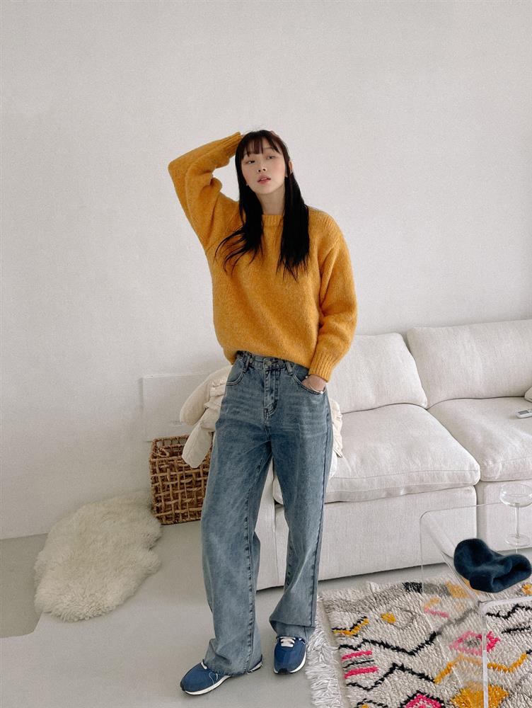 Áo len mặc với kiểu quần nào là đẹp nhất? 5 gợi ý từ gái Hàn sẽ giúp style của bạn đột phá-12