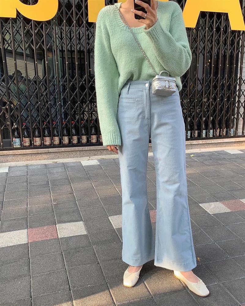 Áo len mặc với kiểu quần nào là đẹp nhất? 5 gợi ý từ gái Hàn sẽ giúp style của bạn đột phá-9