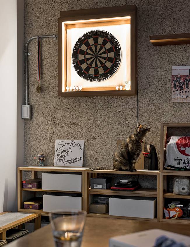 Tổ ấm mini của cặp vợ chồng trẻ với những tấm gương xuyên thấu và không gian giải trí cực chất-10