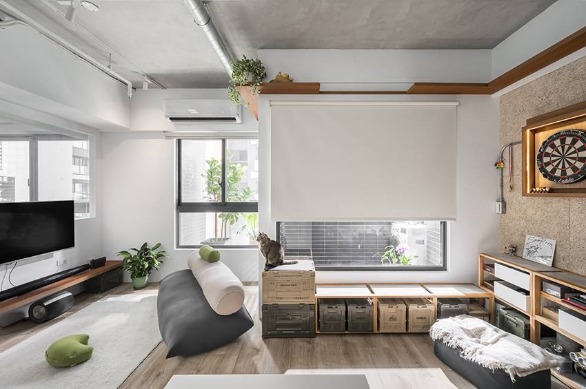 Tổ ấm mini của cặp vợ chồng trẻ với những tấm gương xuyên thấu và không gian giải trí cực chất-17