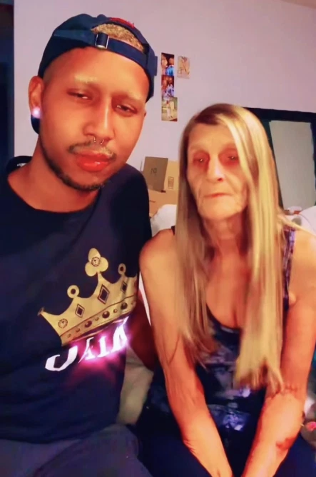 Chàng trai 24 quyết cưới người chỉ kém bà nội mình 6 tuổi: Mỗi lần thể hiện tình cảm đều bị gọi là xác sống và cái kết khó tin-3