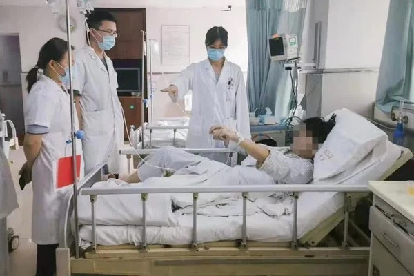 Nữ giáo viên qua đời vì nhồi máu não, 2 món ăn là thủ phạm, bác sĩ nhắc nhở nếu chú ý các triệu chứng này có thể đã được cứu sống-7