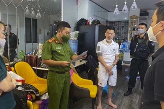 Vụ phá đường dây đánh bạc 30.000 tỷ: “Thắng tiền các bạn cầm, thua tiền chúng tôi bù”