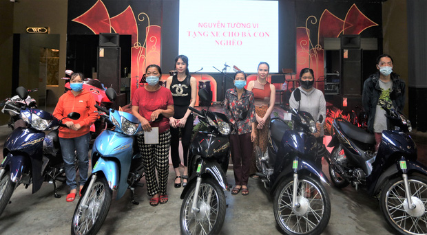 Cô gái dùng hơn 100 triệu tiền mẹ cho sinh nhật để làm điều này cho người nghèo ở Đà Nẵng-1