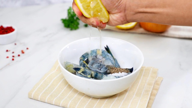 Tôm mà làm thế này thì lạ miệng xuất sắc, cả người lớn lẫn trẻ con đều mê-2