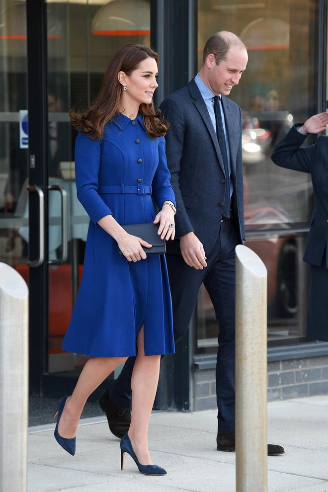 Công nương Kate diện cùng 1 mẫu giày tới 15 sự kiện trong suốt 6 năm, bí ẩn đằng sau nghe mà thấy xịn-12