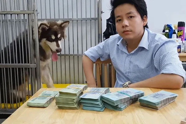 BIẾN CĂNG: Rộ tin Khoa Pug và tỷ phú kim cương Johnny Đặng cạch mặt nhau, thẳng tay xoá hết dấu vết đối phương?-6