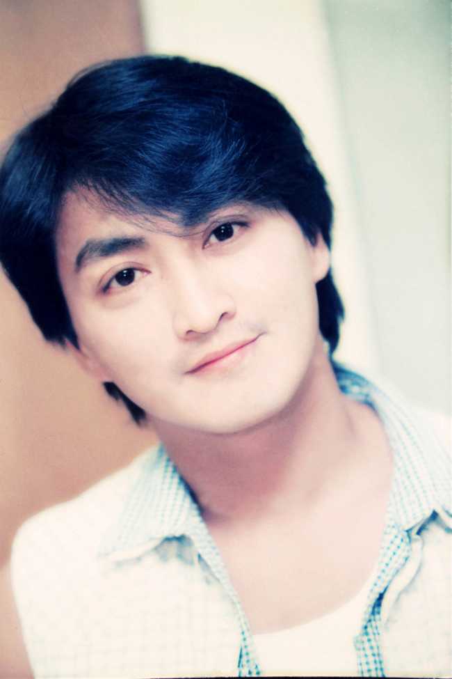 Triển Chiêu đẹp trai nhất màn ảnh tuyên bố đã có con gái lớn, bí mật kết hôn ở tuổi 62?-1