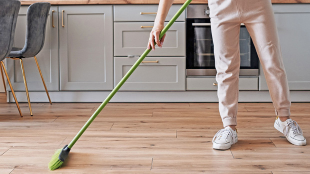 7 thói quen tưởng vô hại nhưng lại tàn phá nhà ghê gớm, đến lúc xuống tiền sửa mới thấy xót xa-3