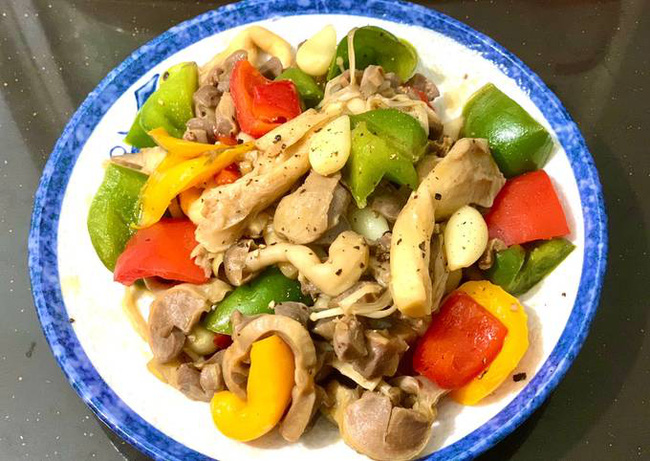 Món rau xào này làm đơn giản mà cực tốt: Ăn thường xuyên là đẹp từ da đến dáng!-1