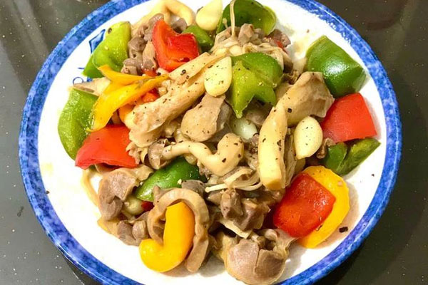 Nghỉ dịch trổ tài nấu nướng, mẹ đảm Hà Nội khoe loạt món ăn hấp dẫn hơn cả ngoài hàng, nhìn là muốn ăn ngay-19