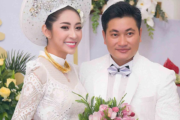 Trước khi vén màn việc bị hành hung, hoa hậu Đặng Thu Thảo: Biết tôi có tin vui, anh ấy cười tủm tỉm nguyên một ngày-10