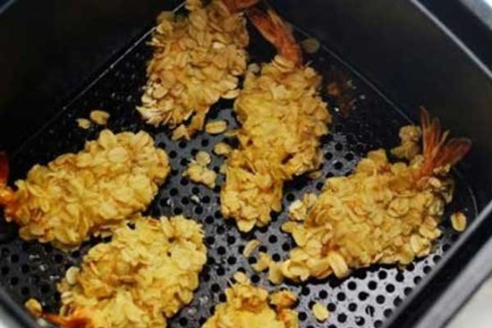 Dùng nồi chiên không dầu làm món tôm chiên cực ngon, ăn vào thơm giòn lại đầy đủ dinh dưỡng